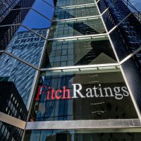Fitch улучшил прогноз по рейтингам 7 регионов России, Москвы и Санкт-Петербурга