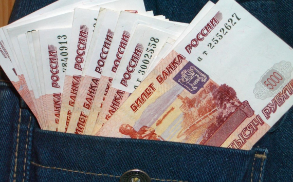Хазин назвал сроки и причины грядущей девальвации в России
