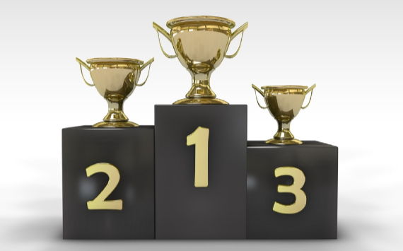 КАПИТАЛ LIFE заняла первое место в рейтинге лучших работодателей HeadHunter среди крупных страховых компаний