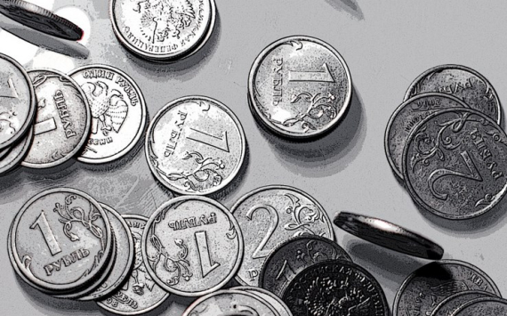 Экономист Делягин оценил вероятность девальвации рубля в августе