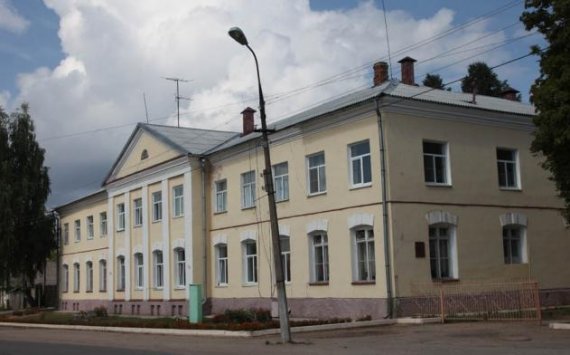 На ремонт 118-летнего здания больницы в Псковской области выделят 15 млн рублей